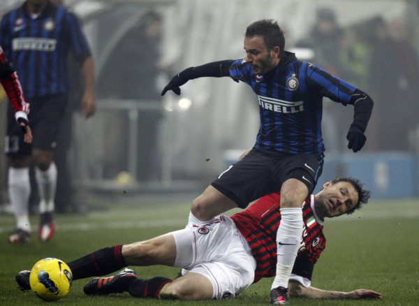  AC米兰德比战惜败国际米兰延续争冠悬念